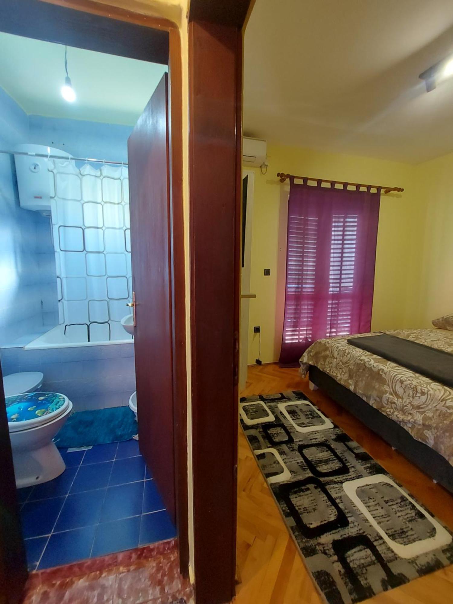 Barcelona Apartments Tivat Eksteriør bilde