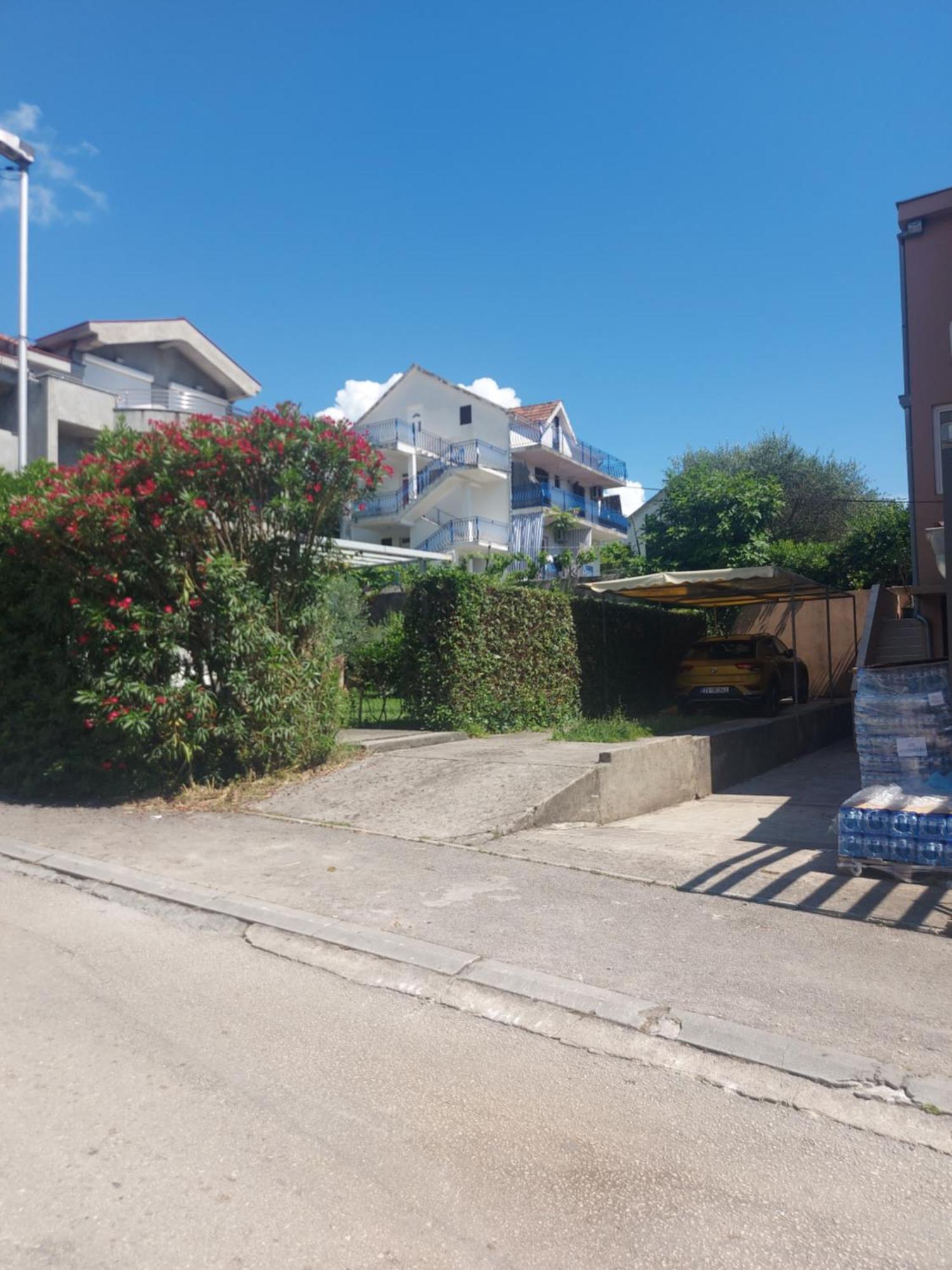 Barcelona Apartments Tivat Eksteriør bilde