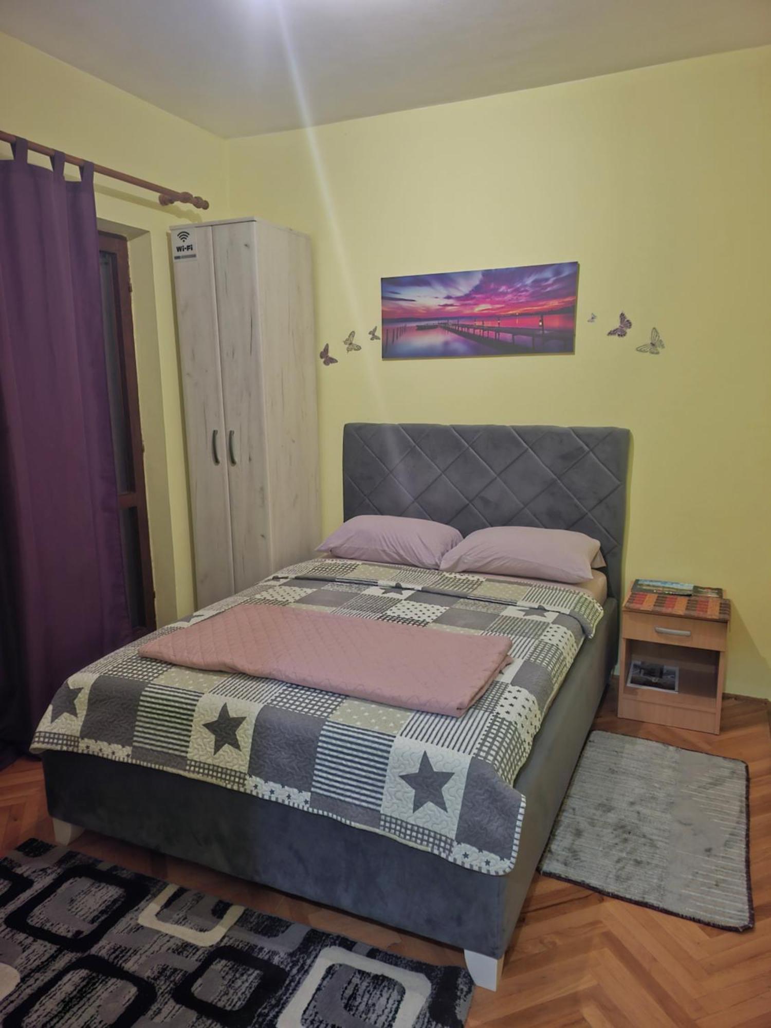Barcelona Apartments Tivat Eksteriør bilde